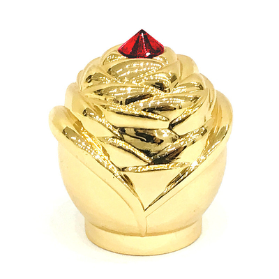 Изготовленные на заказ роскошные крышки флакона духов металла Zamak цвета золота с красным камнем