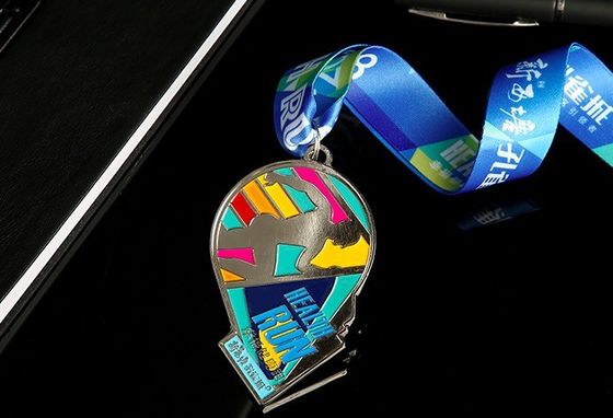 Купить Спорт 3D выгравировали медали античной масленицы плакировкой изготовленные на заказ online manufacture