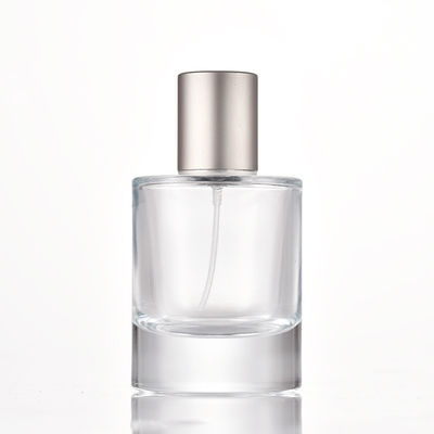 Пластиковая крышка для флакона духов, изготовленная из материалов, обеспечивающих герметичность и улучшающих общий вид упаковки духов